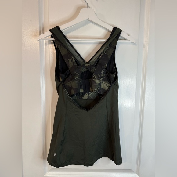 Lululemon Gator Green/Biggie So Fly Butterfly Green Black Super Sport Tank - Picture 2 of 6